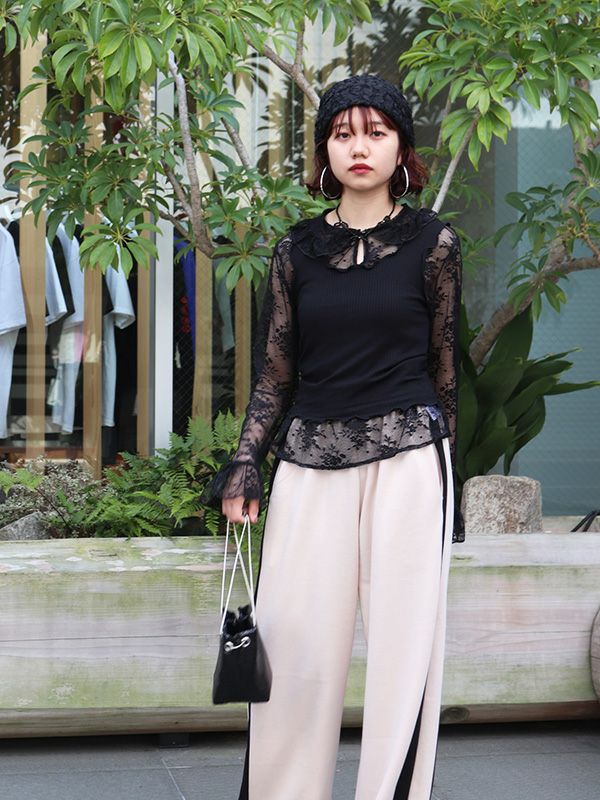 襟付きフラワーレーストップス | COQULE Online Shop
