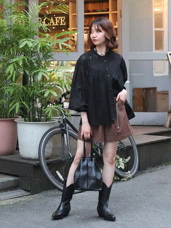 バブ Bab フロント刺繍レースブラウス （BLACK） - ファッション